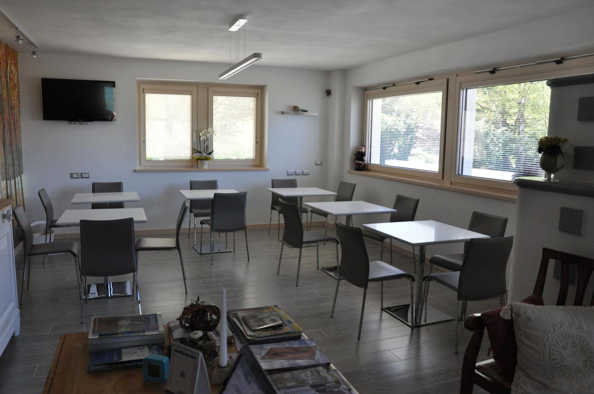Affittacamere Rubino Guest House Ponte nellʼAlpi Dış mekan fotoğraf