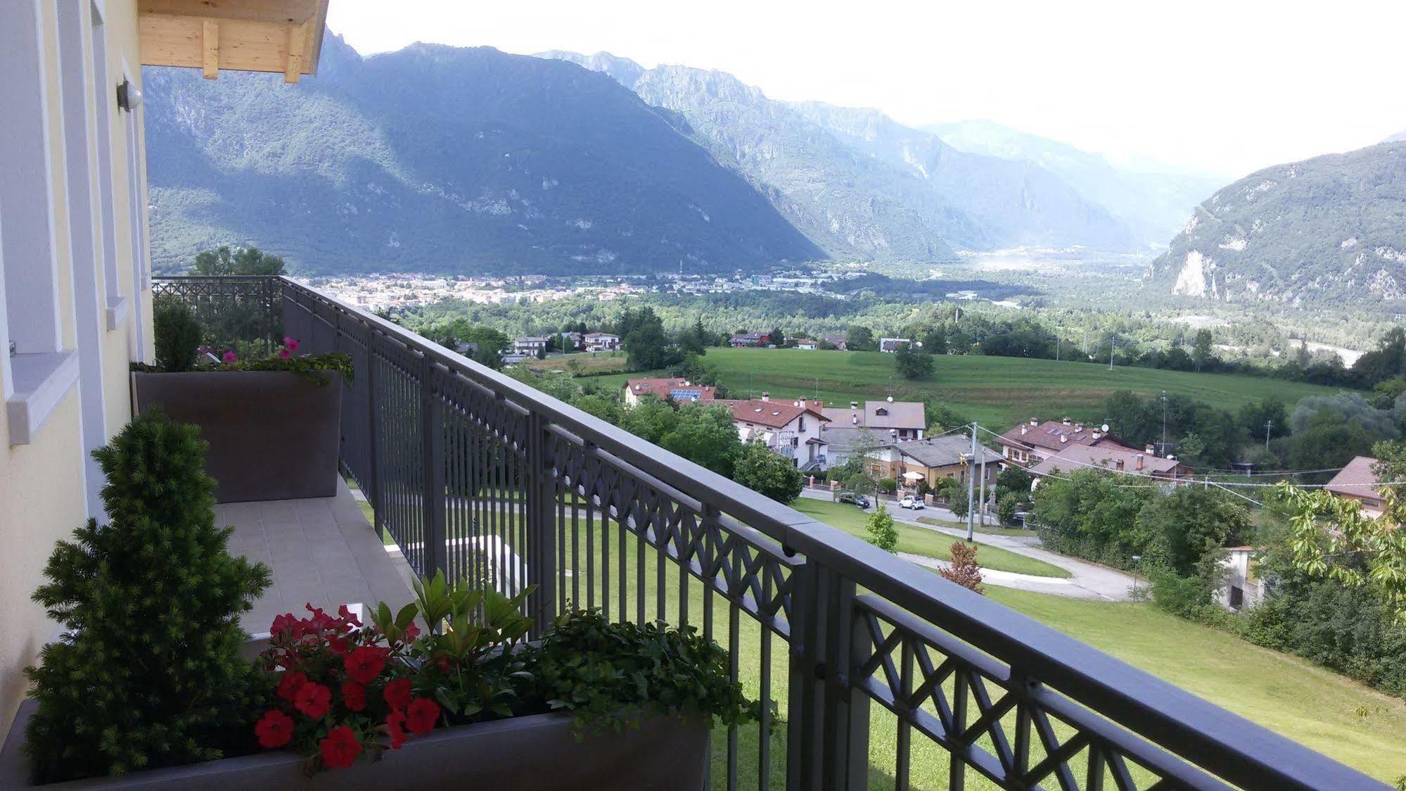 Affittacamere Rubino Guest House Ponte nellʼAlpi Dış mekan fotoğraf
